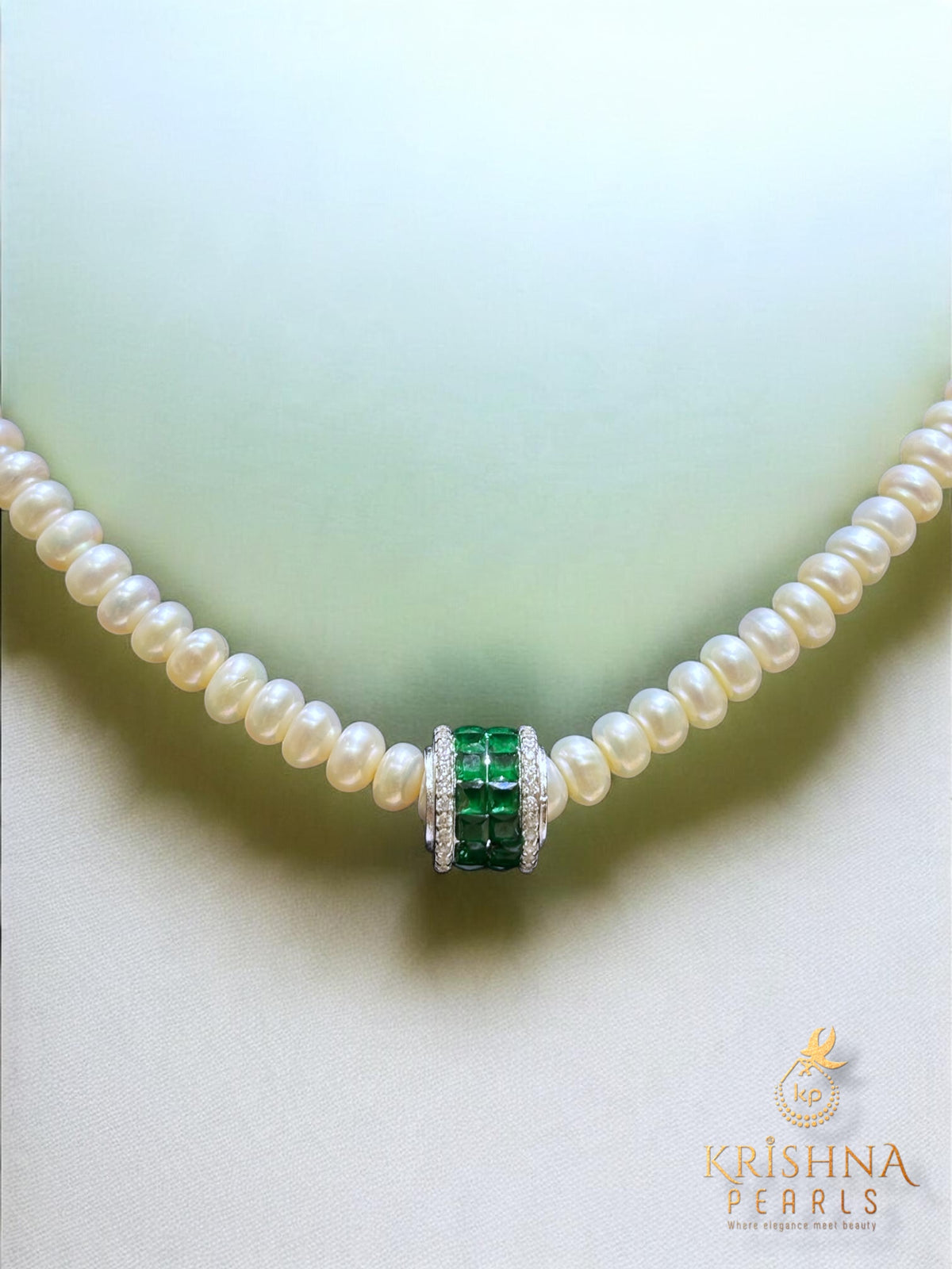 92.5 Silver Emerald Studded Pearls Necklace Set