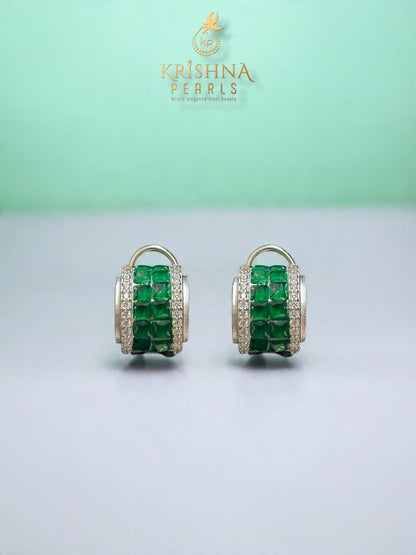 92.5 Silver Emerald Studded Pearls Necklace Set