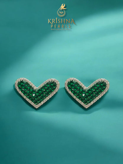 92.5 Silver Emeralds Studded Pearls Necklace Set