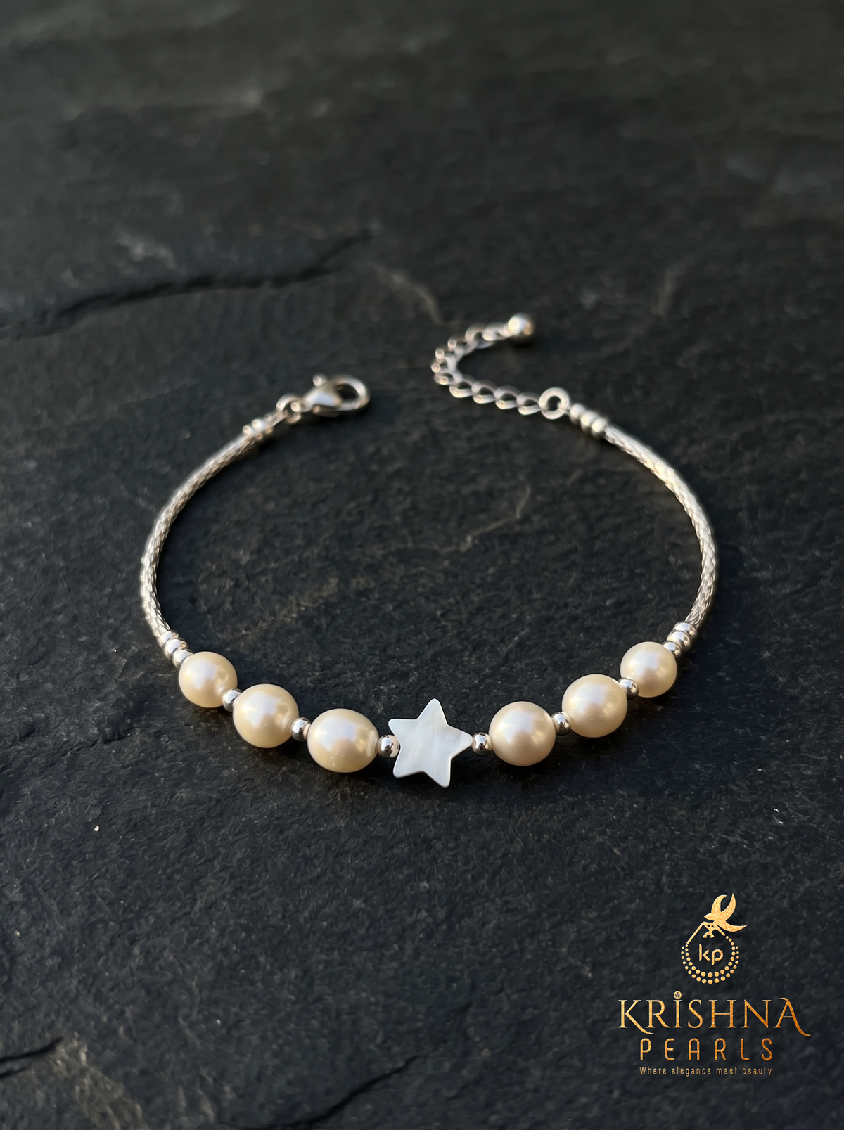 Stylish Starlight Pearl Bracelet
