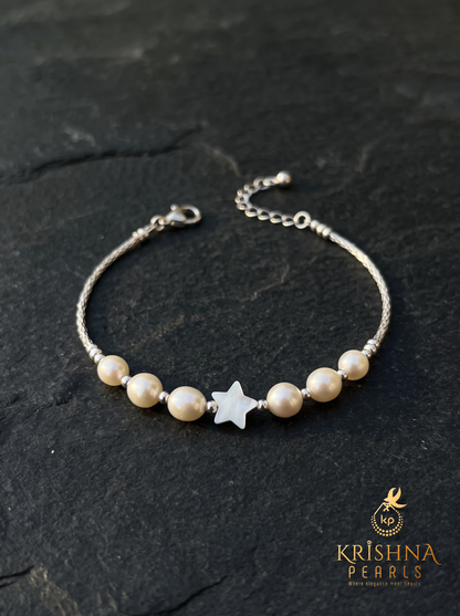 Stylish Starlight Pearl Bracelet