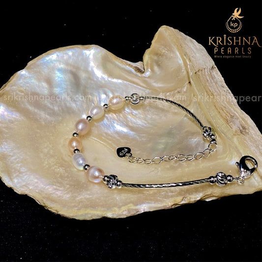 Fancy Pearl Bracelet