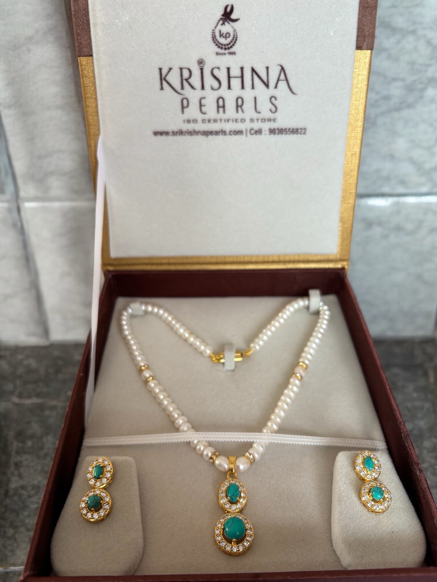 Natural Single Line Pearls with Turquoise Locket Set