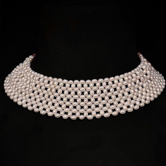 Jali Work Oval Pearl Necklace