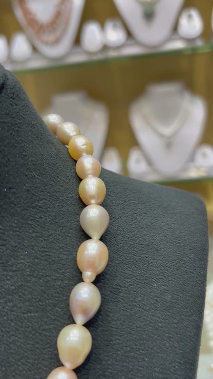 Lustrous Pink Ombré Oval Shape Necklace