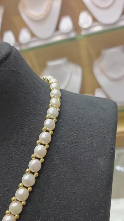 Button Pearl Necklace With Designer Emerald Stone Pattern
