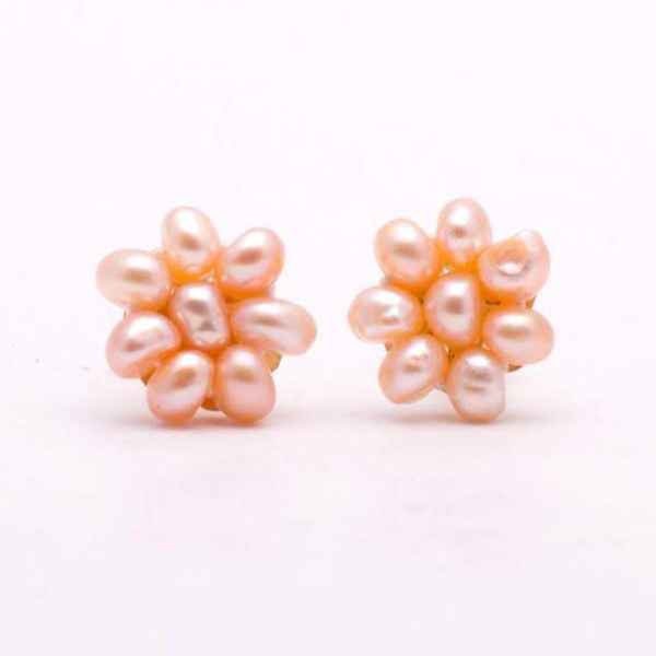 Simple Flower Pearl Studs Pink
